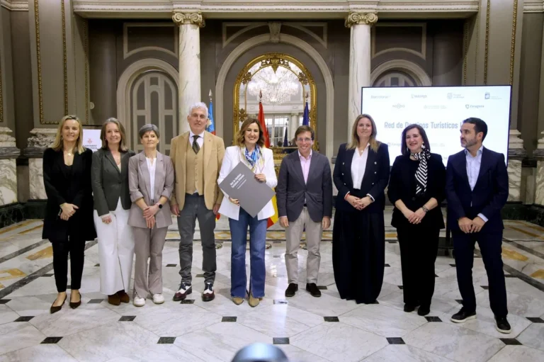 Las grandes ciudades españolas se unen para crear la Red de Destinos Turísticos Urbanos