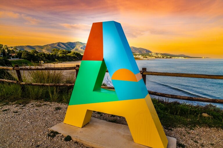 Alcalà-Alcossebre estrena aquesta Setmana Santa les visites guiades temàtiques sobre l'eclipsi solar