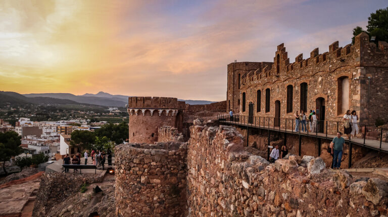 Onda abre la reserva gratuita para ver el eclipse solar desde el Castillo de las 300 Torres