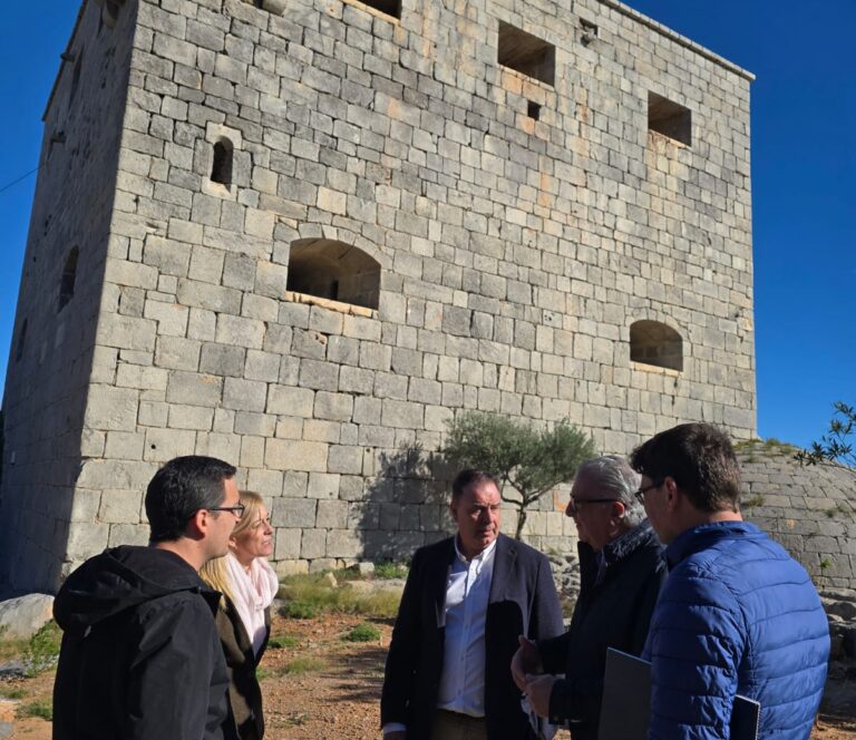 La Diputació prepara la primera fase de rehabilitació de la Torre del Rei d’Orpesa per prop de 100.000 euros