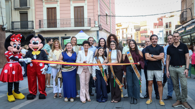 Onda inaugura la Fira de Sant Miquel y llena sus calles de comercio, gastronomía y música