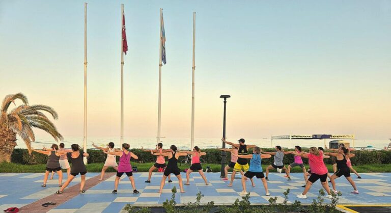 La Playa del Serradal amplía hasta final de año su programación como Playa Slow