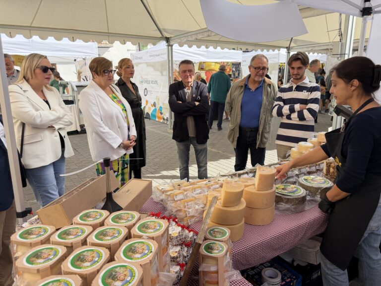 Montanejos celebra su tradicional Feria del Queso Artesano